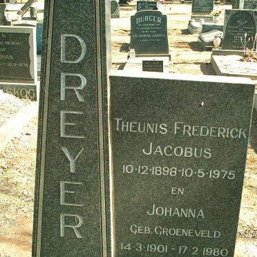 DREYER Theunis Frederick Jacobus 1898-1975 &amp; Johanna GROENEVELD 1901-1980
