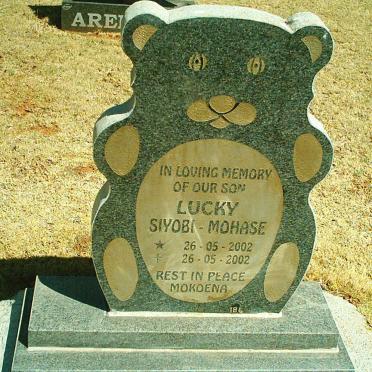 MOHASE Lucky, Siyobi 2002-2002