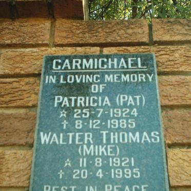 CARMICHAEL Walter Thomas 1921-1995 &amp; Patrcia 1924-1985