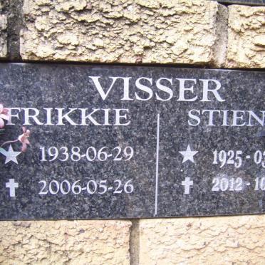 VISSER Frikkie 1938-2006 &amp; Stienie 1925-2012