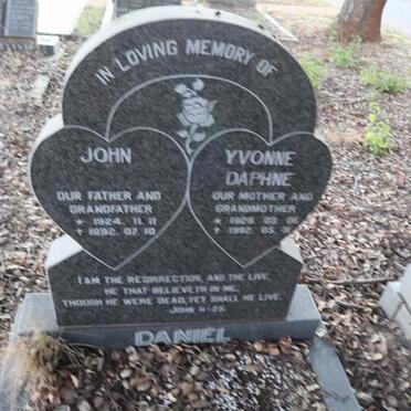 DANIEL John 1924-1992 & Yvonne Daphne 1928-1992