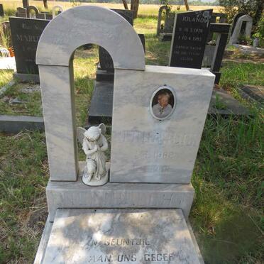 ENGELBRECHT Gerhardus 1982-1983_1