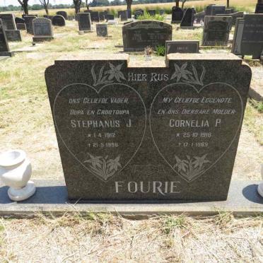 FOURIE Stephanus J. 1912-1996& Cornelia P. 1916-1969