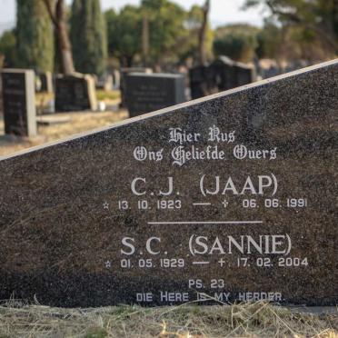 KLOLOW C.J. 1923-1991 &amp; S.C. 1929-2004