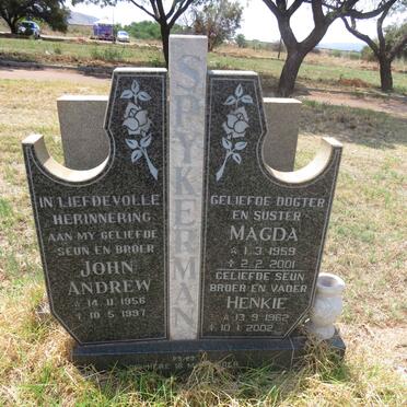 SPYKERMAN John Andrew 1956-1997 :: SPYKERMAN Magda 1959-2001 :: SPYKERMAN Henkie 1962-2002