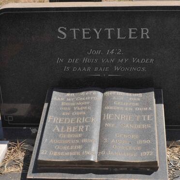 STEYTLER Frederick Albert 1890-1962 &amp; Henriette SANDERS 1890-1972