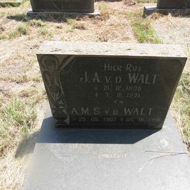 WALT J.A., v.d. 1898-1971 & A.M.S. 1907-1996