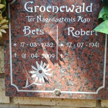 GROENEWALD Robert 1941- &amp; Bets 1932-2009