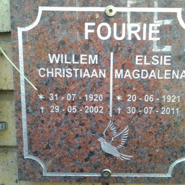 FOURIE Willem Christiaan 1920-2002 &amp; Elsie Magdalena 1921-2011