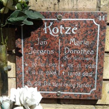 KOTZÉ Jan Jurgens 1927-2008 &amp; Maria Dorothea KRITZINGER 1925-2012