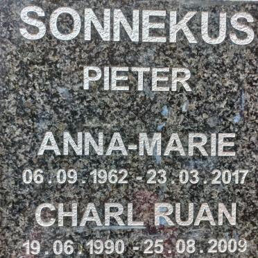 SONNEKUS Pieter &amp; Anna-Marie 1962-2017 :: SONNEKUS Charl Ruan 1990-2009