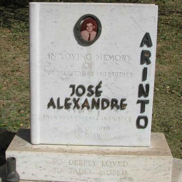 A - Surnames :: Vanne - A