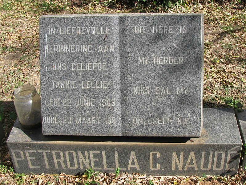 NAUDE Petronella C. 1909-1988