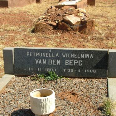 BERG Petronella Wilhelmina, van den 1903-1986