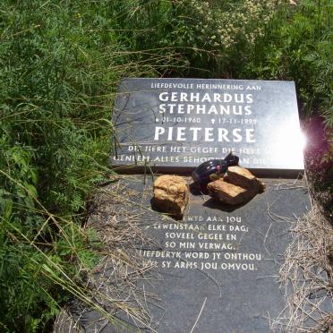 PIETERSE Gerhardus Stephanus 1960-1999