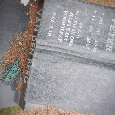 BERG Peter, van den 1945-2009