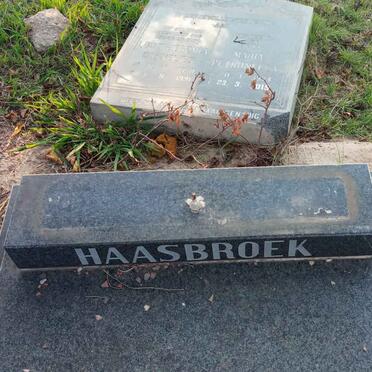 HAASBROEK Louis Jeremia Cornelius 1930-1991 &amp; Maria Petronella 1934-2015