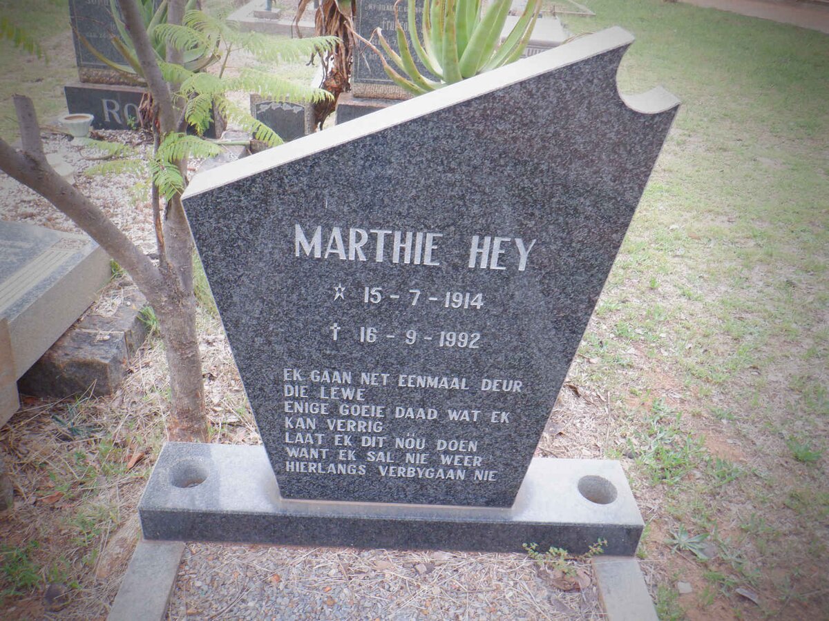 HEY Marthie 1914-1992