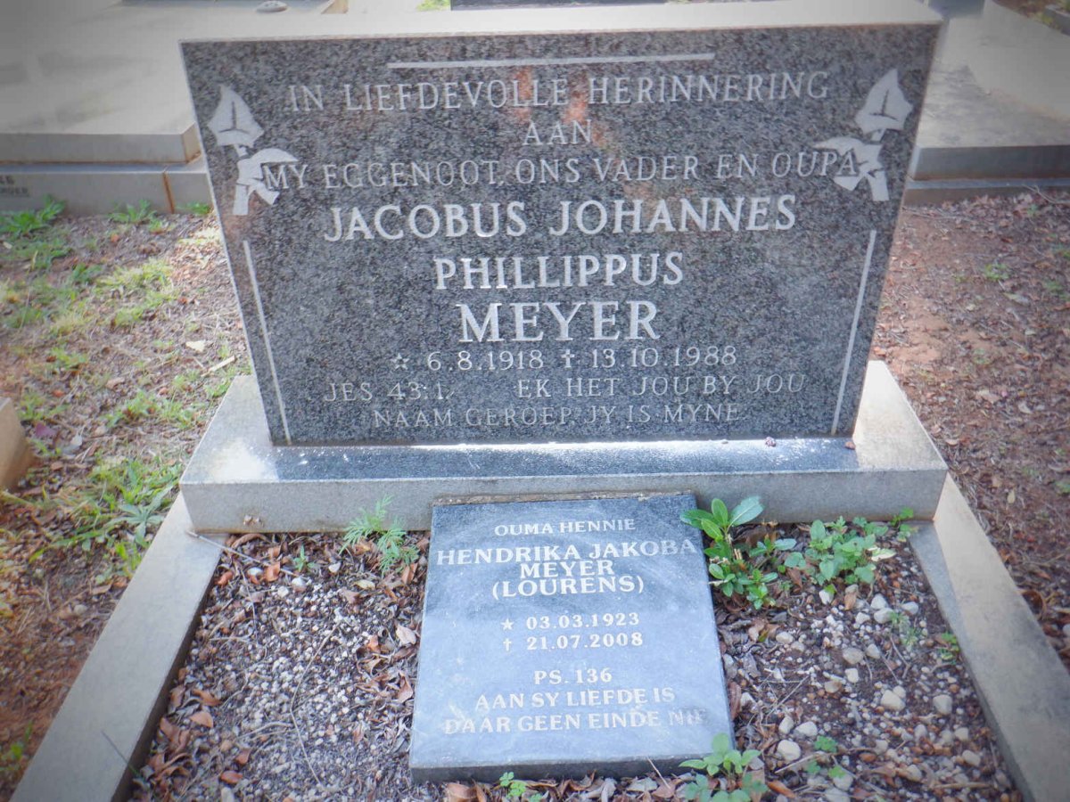 MEYER Jacobus Johannes Phillippus 1918-1988 &amp; Hendrika Jakoba LOURENS 1923-2008