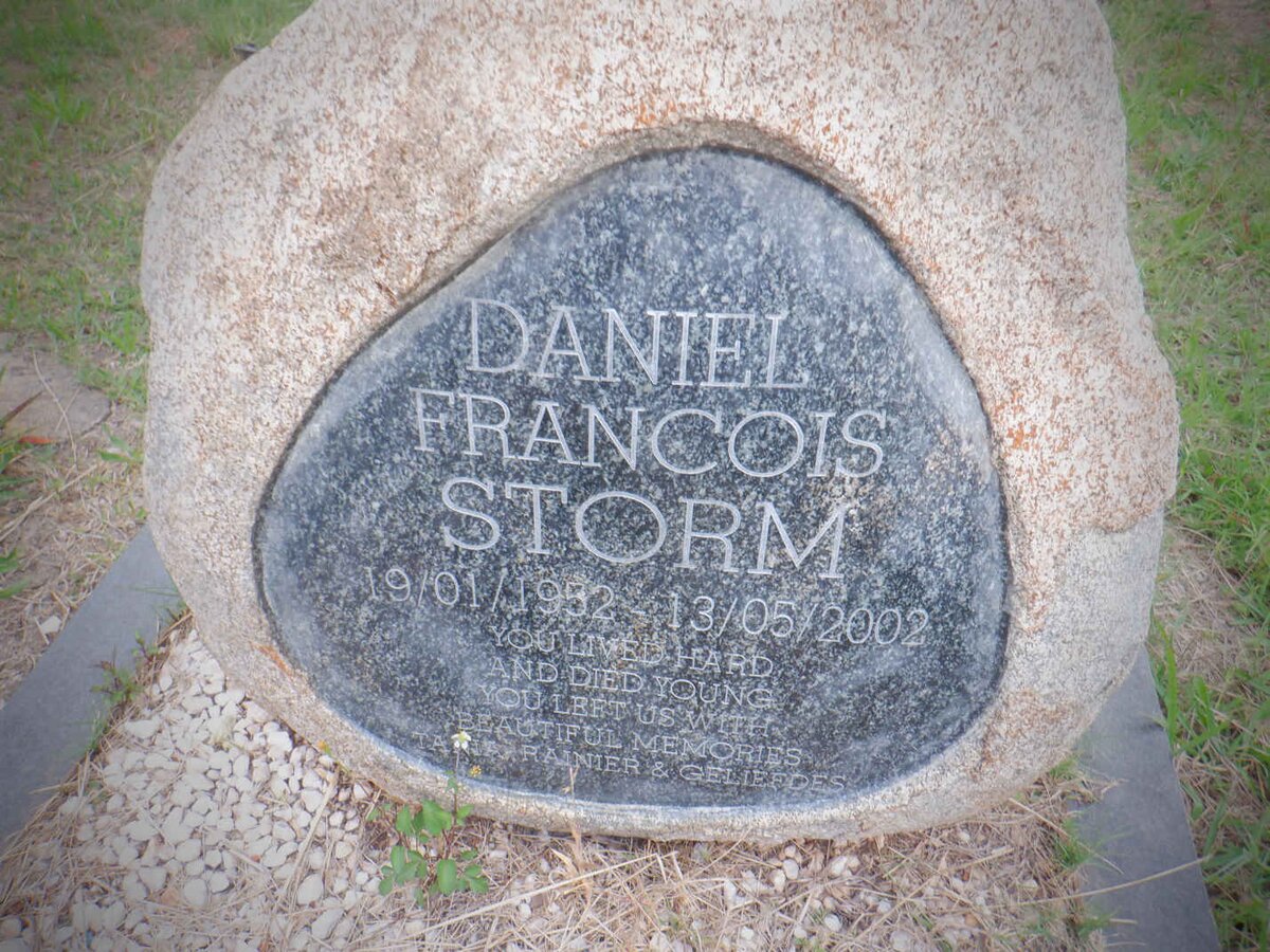 STORM Daniel Francois 1952-2002