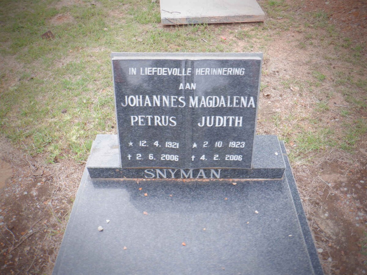 SNYMAN Johannes Petrus 1921-2006 &amp; Magdalena Judith 1923-2006