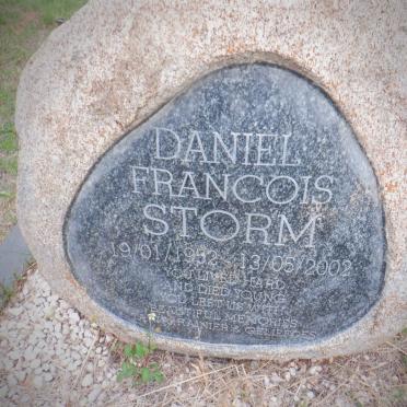 STORM Daniel Francois 1952-2002