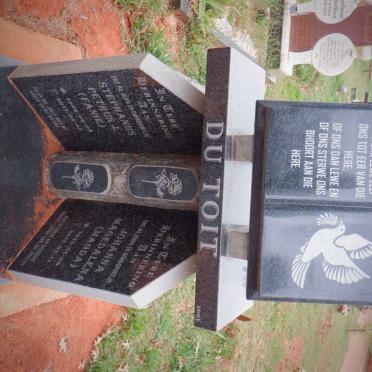 TOIT Stephanus Petrus J., du 1929-2011 &amp; Johanna Magedalena 1933-2011