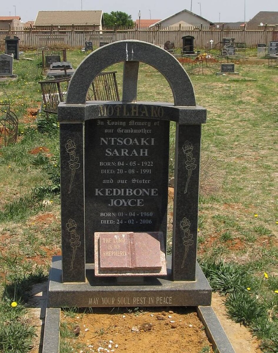 MOTLHARO Ntsoaki Sarah 1922-1991 :: MOTLHARO Kedibone Joyce 1960-2006