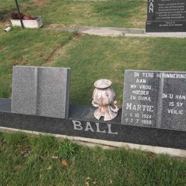 BALL Martie 1924-1999