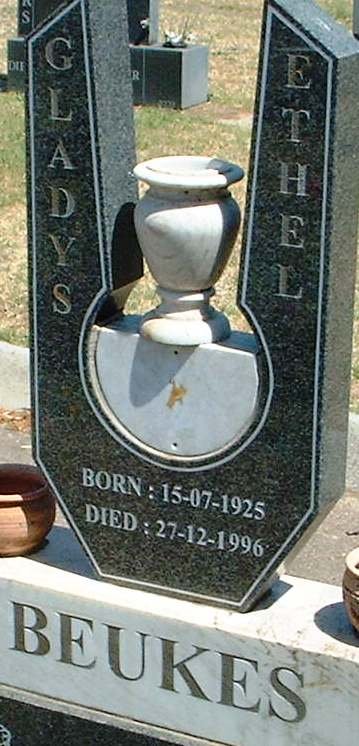 BEUKES Gladys Ethel 1925-1996