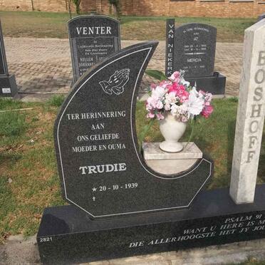 BOSHOFF Trudie 1939-