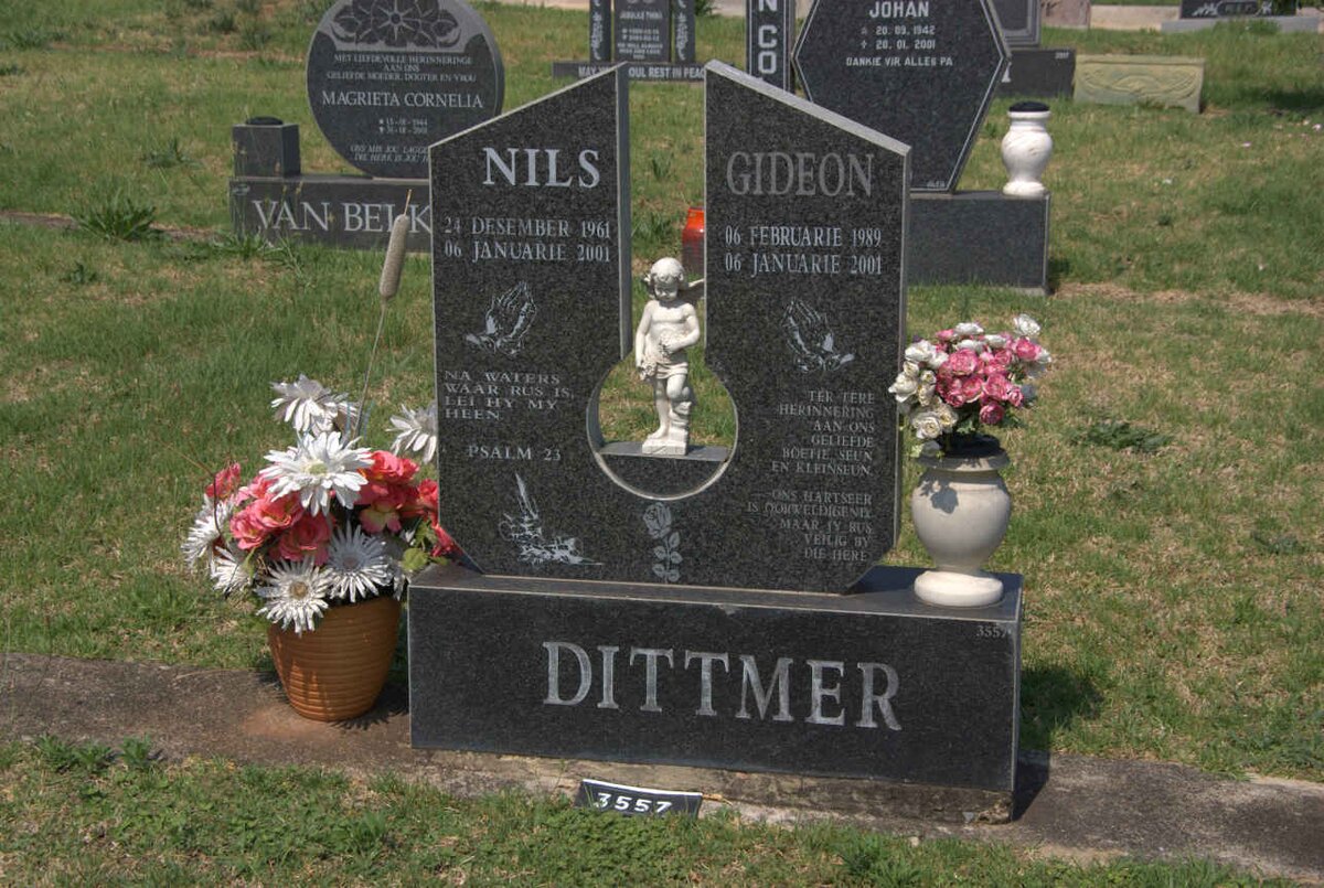 DITTMER Nils 1961-2001 : DITTMER Gideon 1989-2001