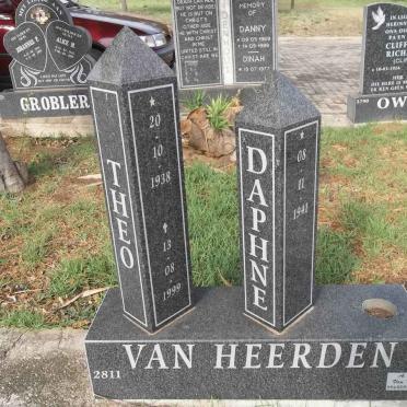 HEERDEN Theo, van 1938-1999 &amp; Daphne 1941-