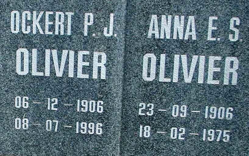 OLIVIER Ockert P.J. 1906-1996 &amp; Anna E.S. 1906-1975