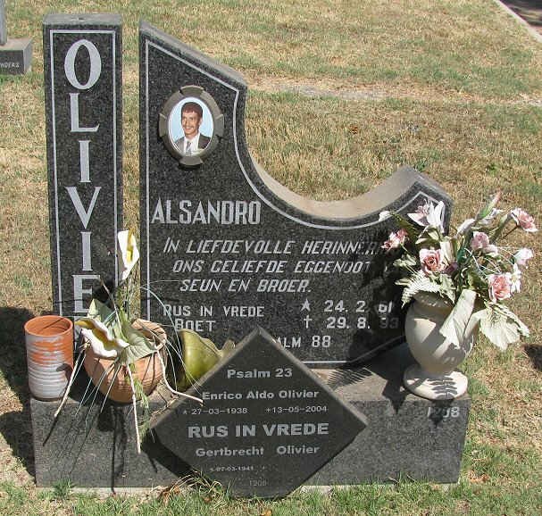 OLIVIER Enrico Aldo 1938-2004 &amp; Gertbrecht 1941-  :: OLIVIER Alsandro 1961-1993 ::