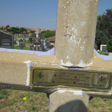 SIBANDA Mahleka Ben 1973-2002 :: SIBANDA Lahle Simon 1977-2003