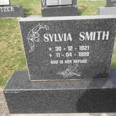 SMITH Sylvia 1921-1999