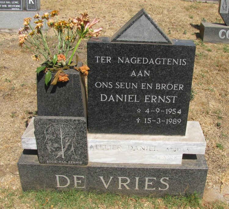 VRIES Daniel Ernst, de 1954-1989