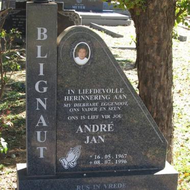 B - Vanne :: Surnames - B