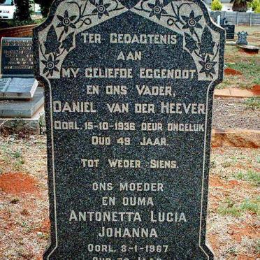 HEEVER Daniel, van der  -1936 &amp; Antonetta Lucia Johanna HAUPTFLEISCH  -1967