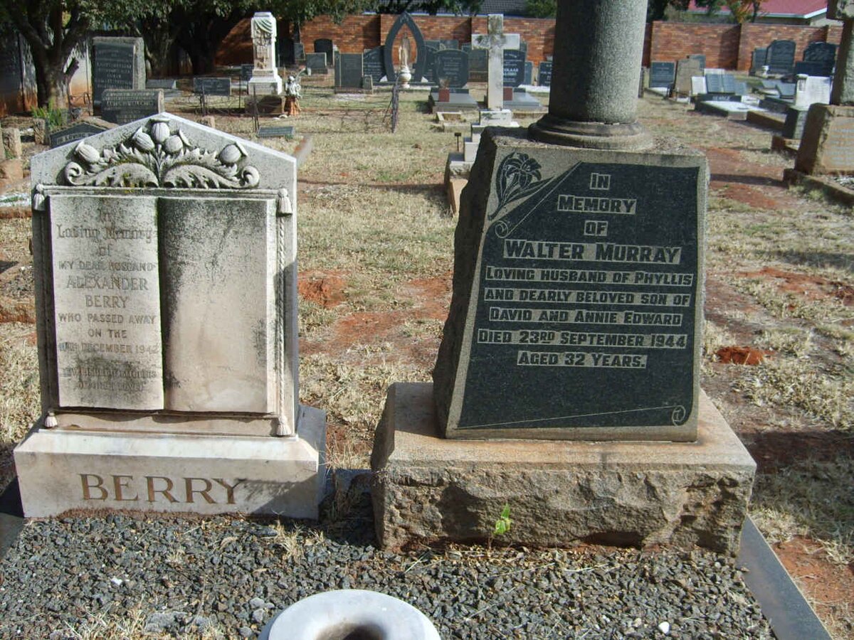 BERRY Alexander -1942 ::  EDWARD Walter Murray -1944