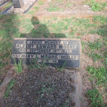 MOORE Albert Edward -1932 &amp; Mary L. -1946