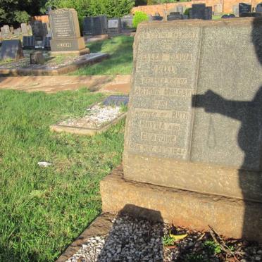 M - Surnames :: Vanne - M