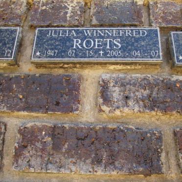 ROETS Julia Winnefred 1947-2005
