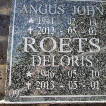 ROETS Angus John 1941-2013 &amp; Deloris 1946-2013