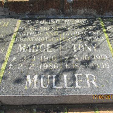 MULLER Tony 1910-1996 &amp; Madge 1916-1986