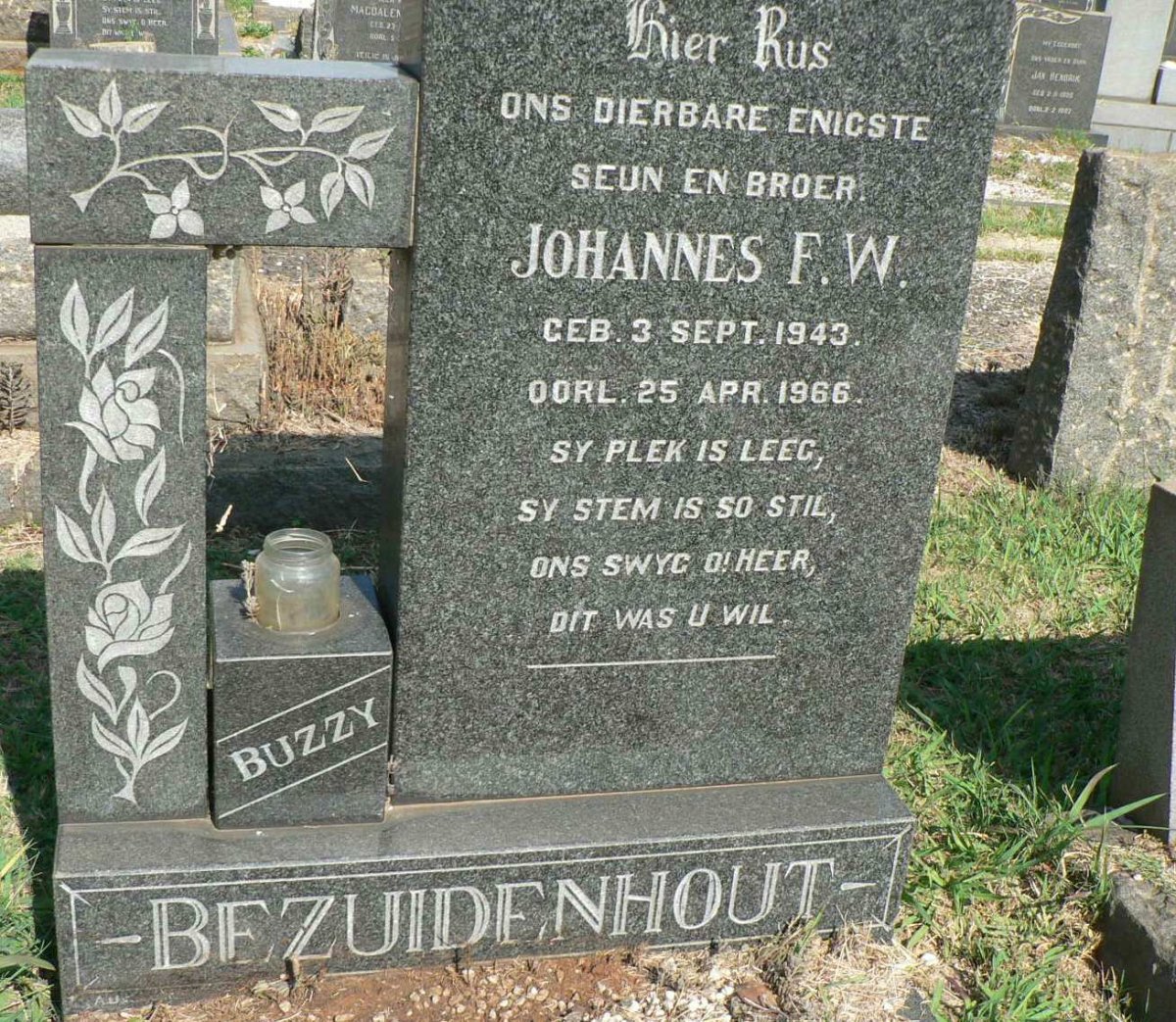 BEZUIDENHOUT Johannes F.W. 1943-1966
