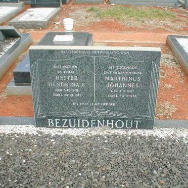 BEZUIDENHOUT Marthinus Johannes 1910-1976 &amp; Hester Hendrina E. 1901-1977