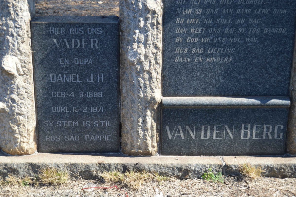 BERG Daniel J.H., van den 1899-1971 &amp; Catharina Maria Johanna HATTINGH 1905-1948