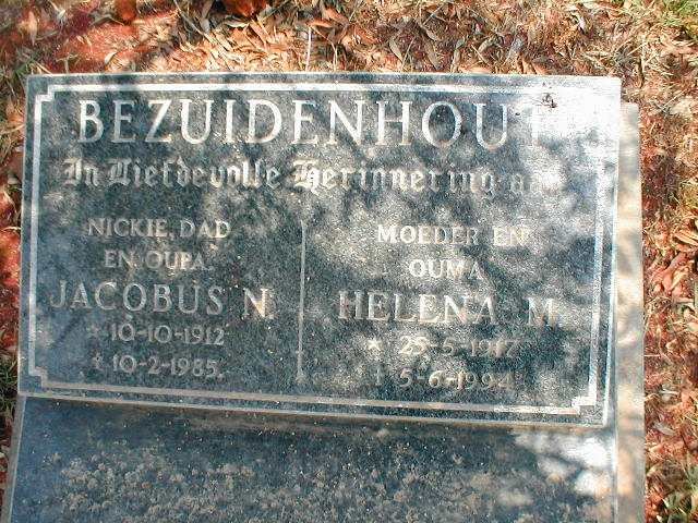 BEZUIDENHOUT Jacobus N. 1912-1985 &amp; Helena M. 1917-1994
